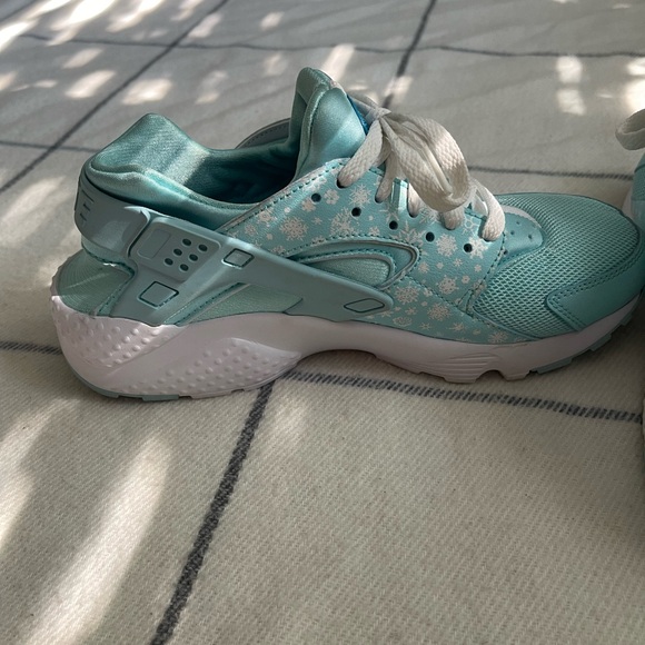 Nike Air Huarache Run Print Copa Blue Lagoon Snowflake Sneakers Size 6.5Y/Wmns 8 - Picture 4 of 6